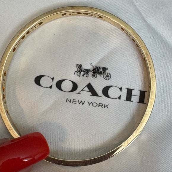 Coach signature bangle bracelet in Gold Tone pre loved & in very good condition - Picture 1 of 8